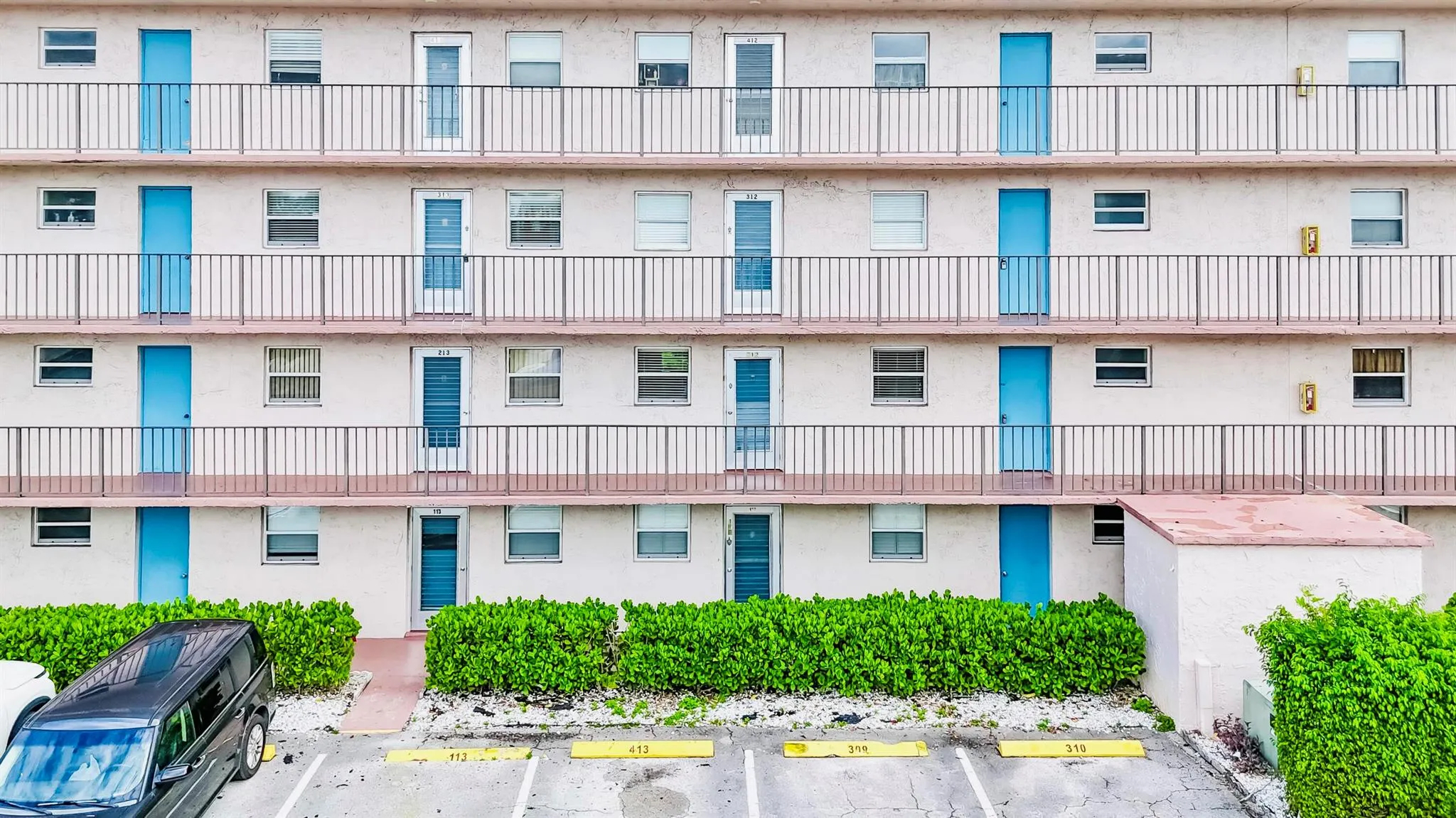 725 Lori Drive, #212