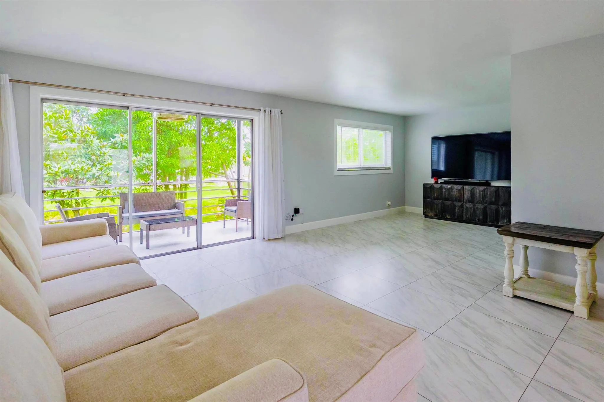 725 Lori Drive, #212