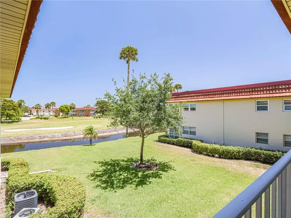 66 Woodland Drive, #203