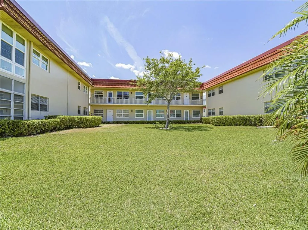66 Woodland Drive, #203