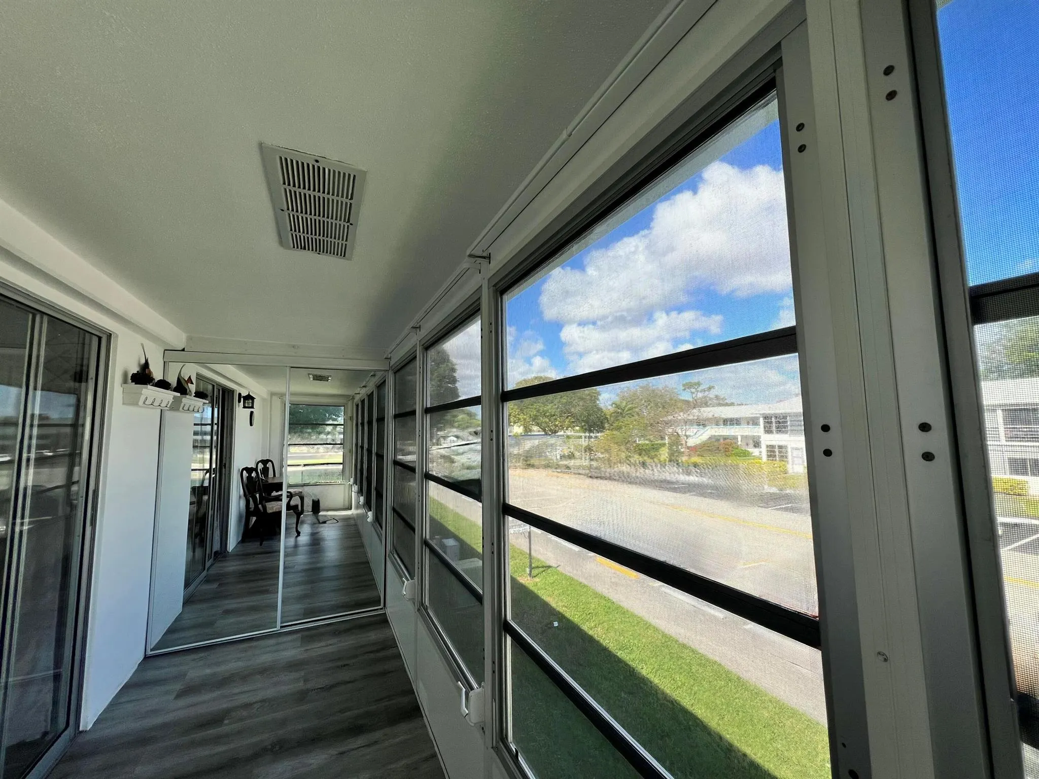 225 Westbury L, #225