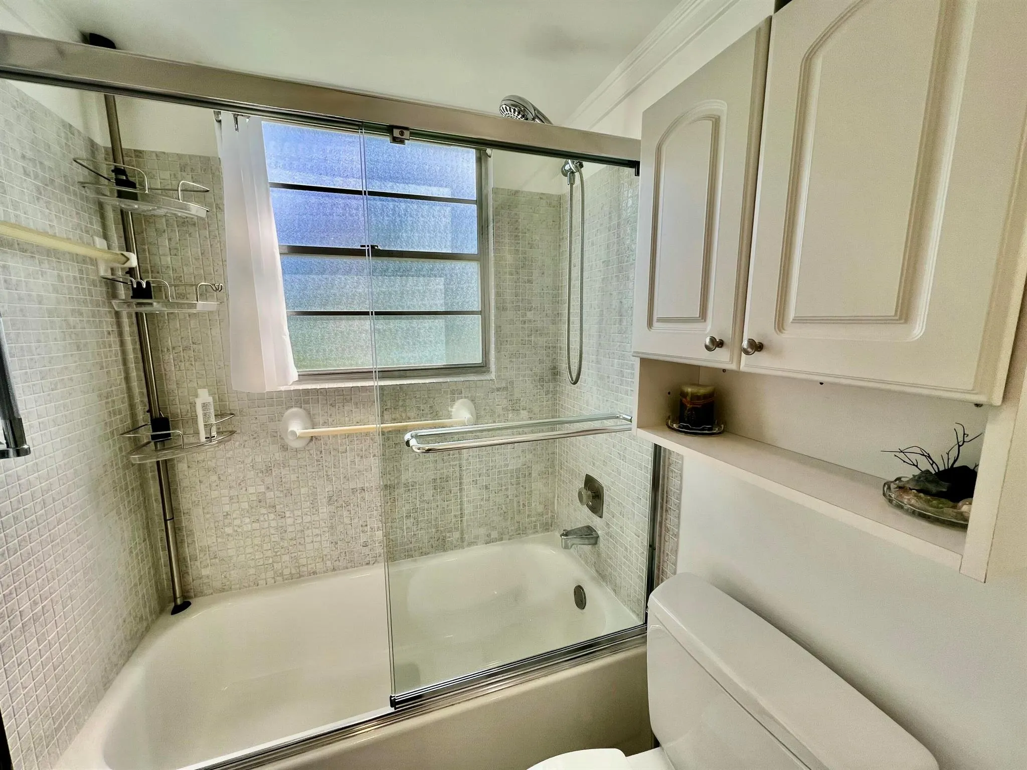 225 Westbury L, #225