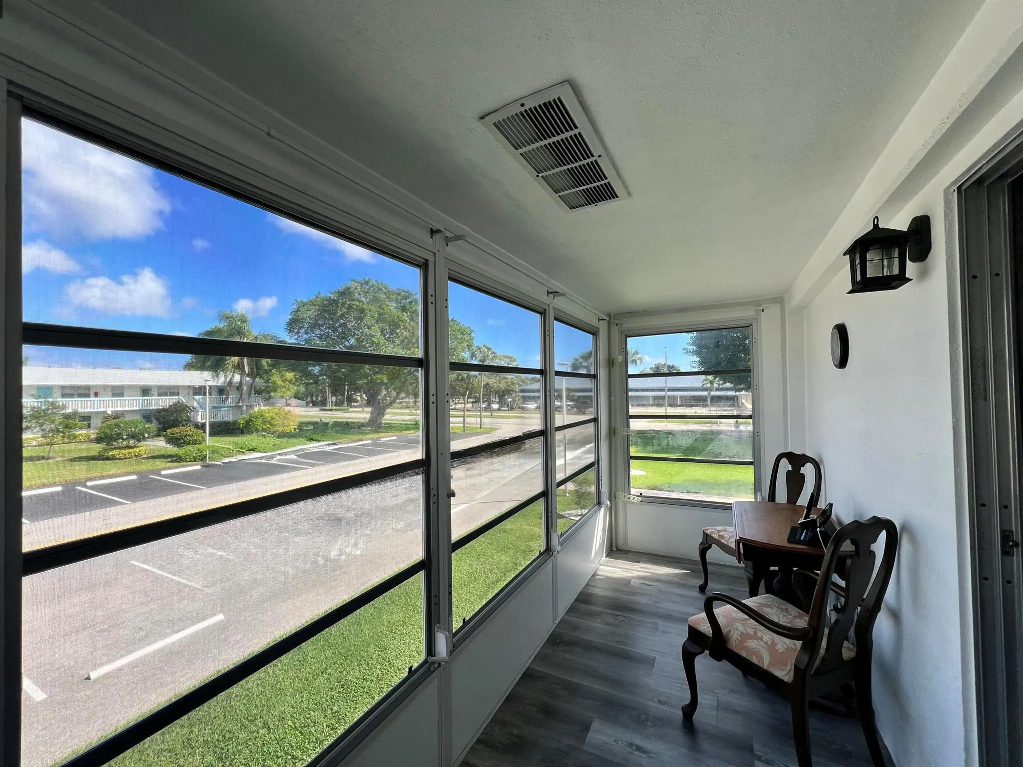 225 Westbury L, #225