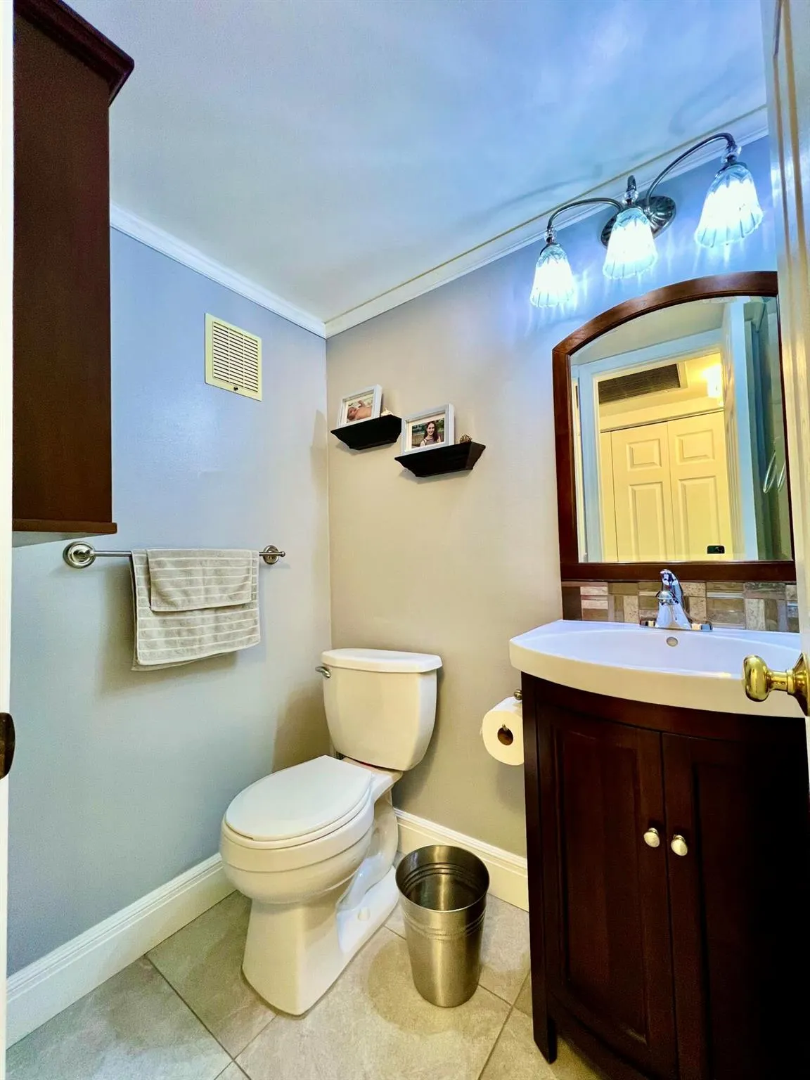 225 Westbury L, #225
