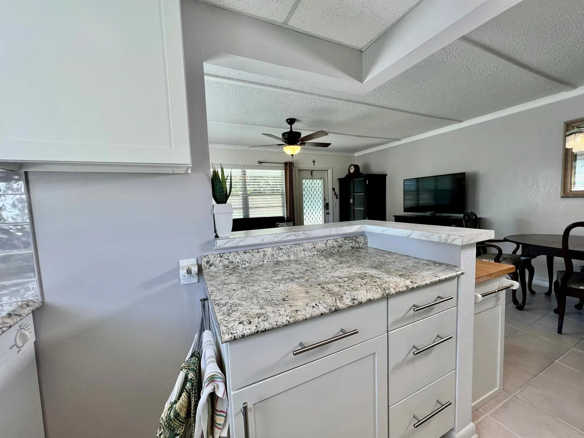225 Westbury L, #225
