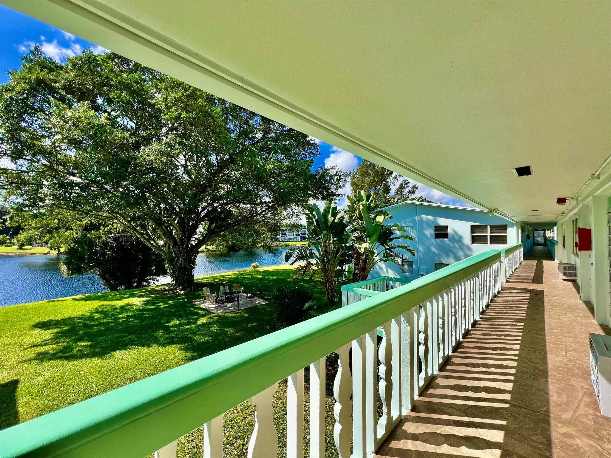 225 Westbury L, #225