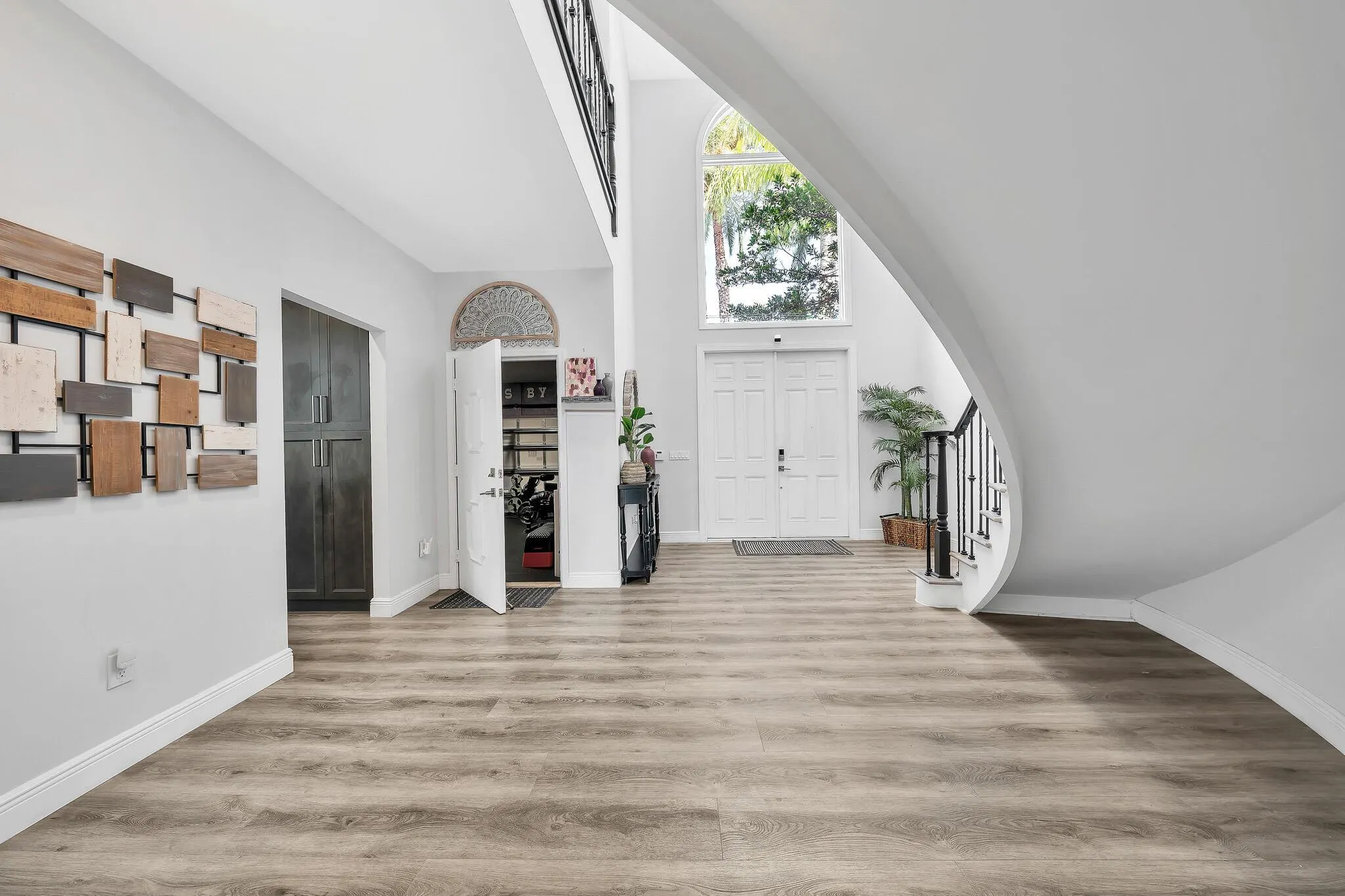 23281 Butterfly Palm Court