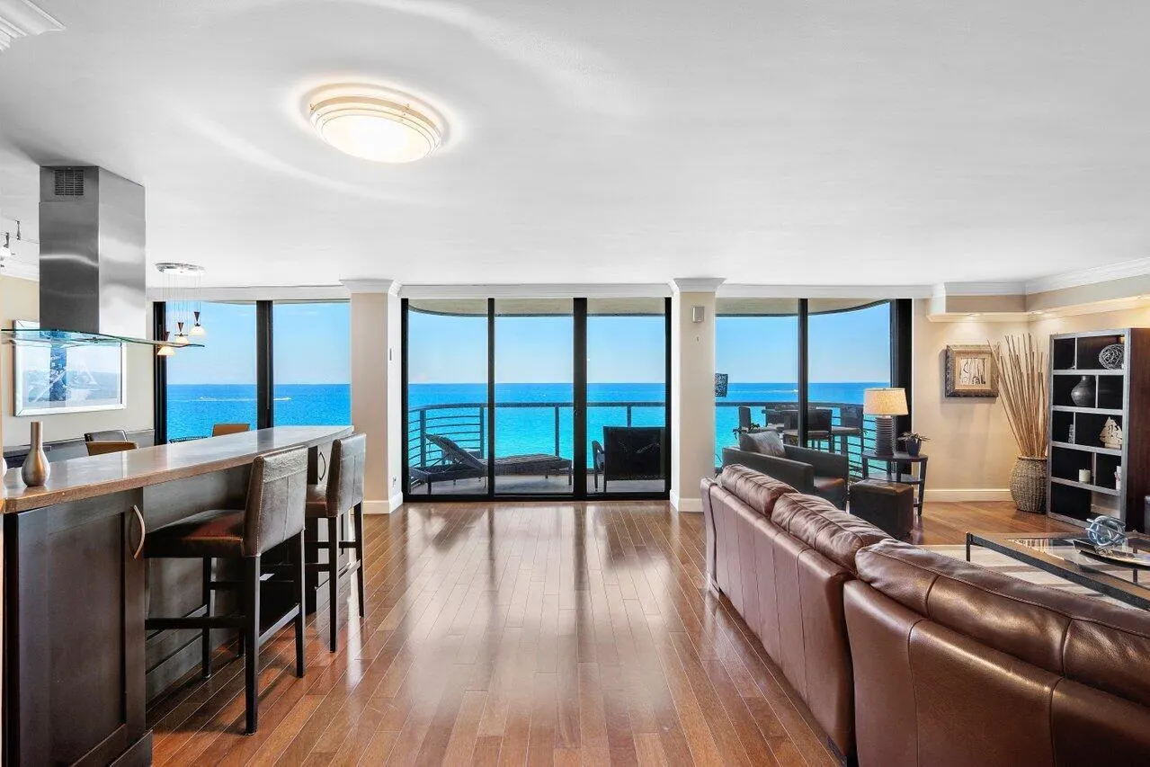 250 S Ocean Boulevard, #11c