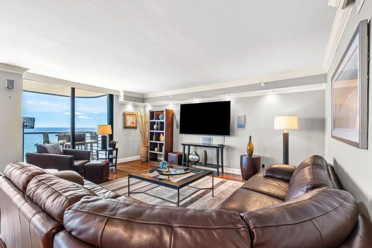 250 S Ocean Boulevard, #11c