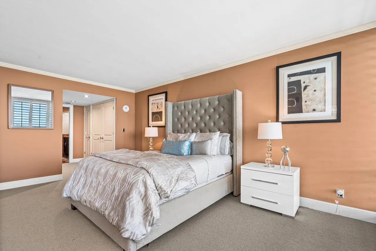 250 S Ocean Boulevard, #11c