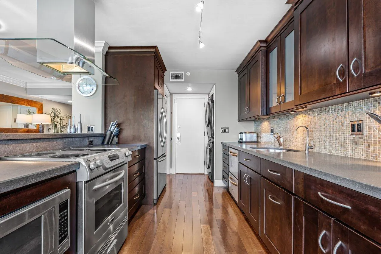 250 S Ocean Boulevard, #11c