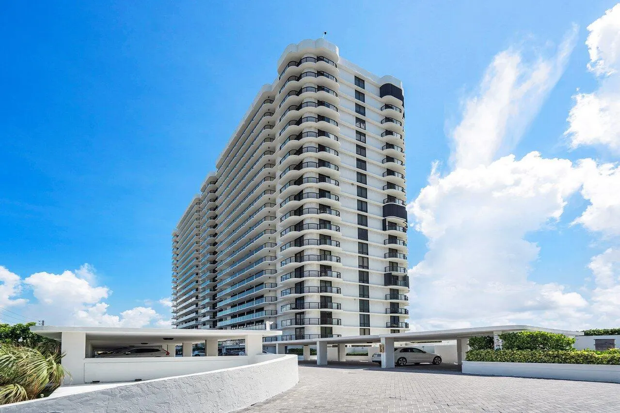 250 S Ocean Boulevard, #11c