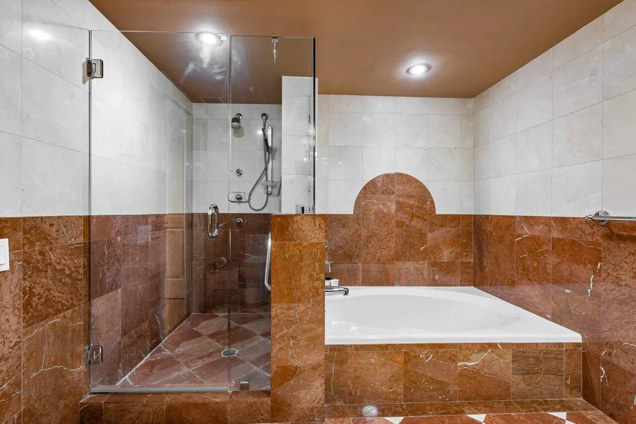 250 S Ocean Boulevard, #11c