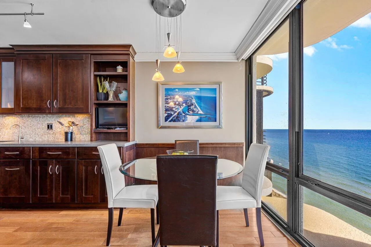 250 S Ocean Boulevard, #11c