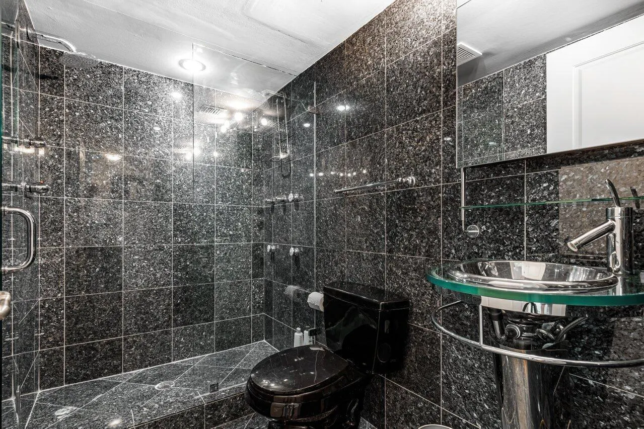 250 S Ocean Boulevard, #11c