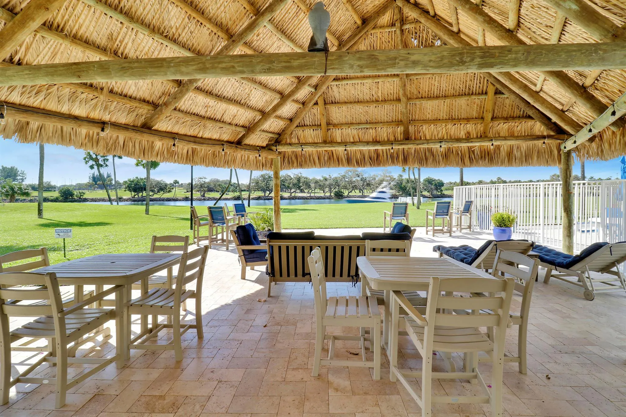 336 Golfview Road, #1016