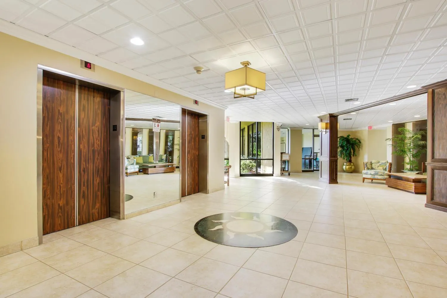 336 Golfview Road, #1016