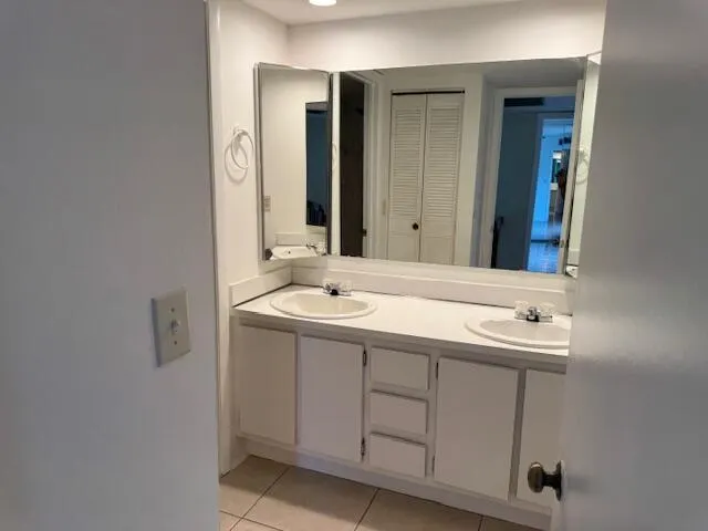 15 Lake Arbor Drive