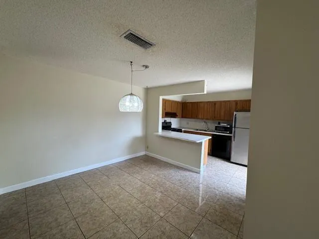 15 Lake Arbor Drive