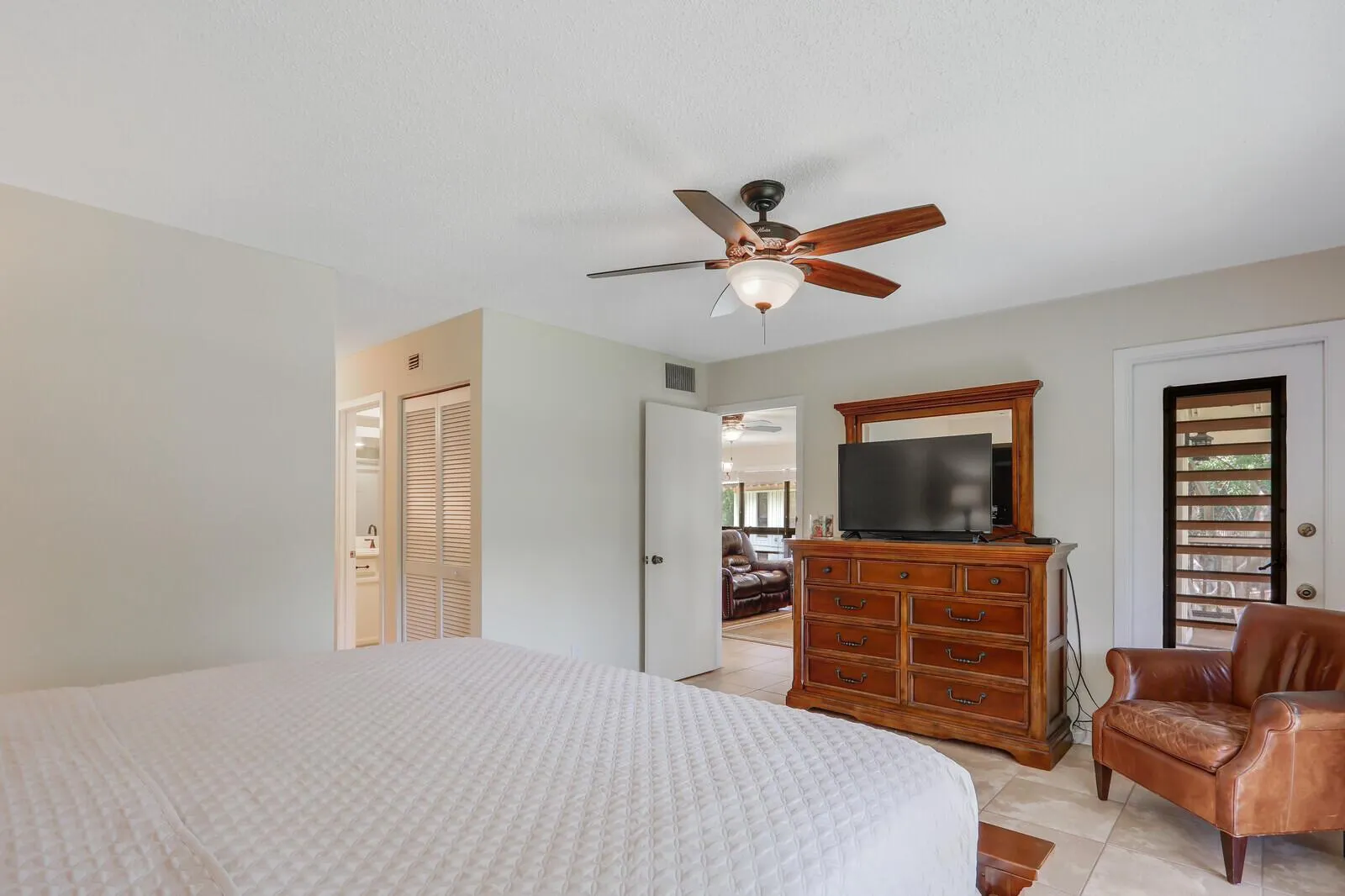 147 Brackenwood Road