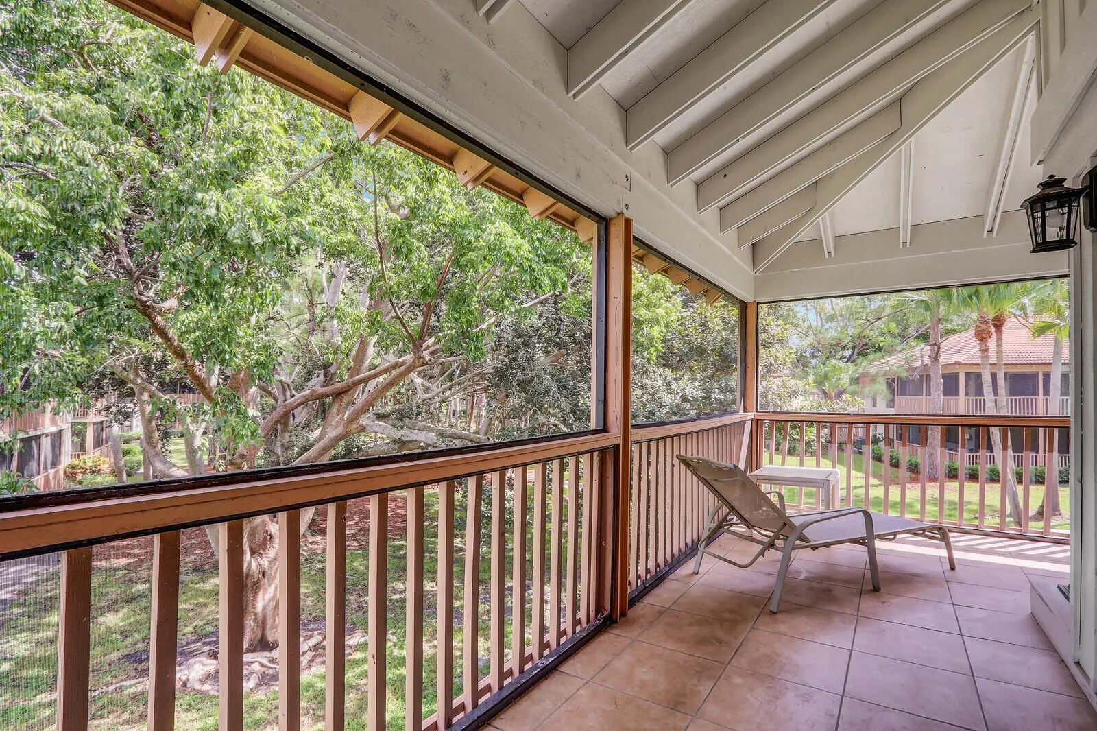 147 Brackenwood Road
