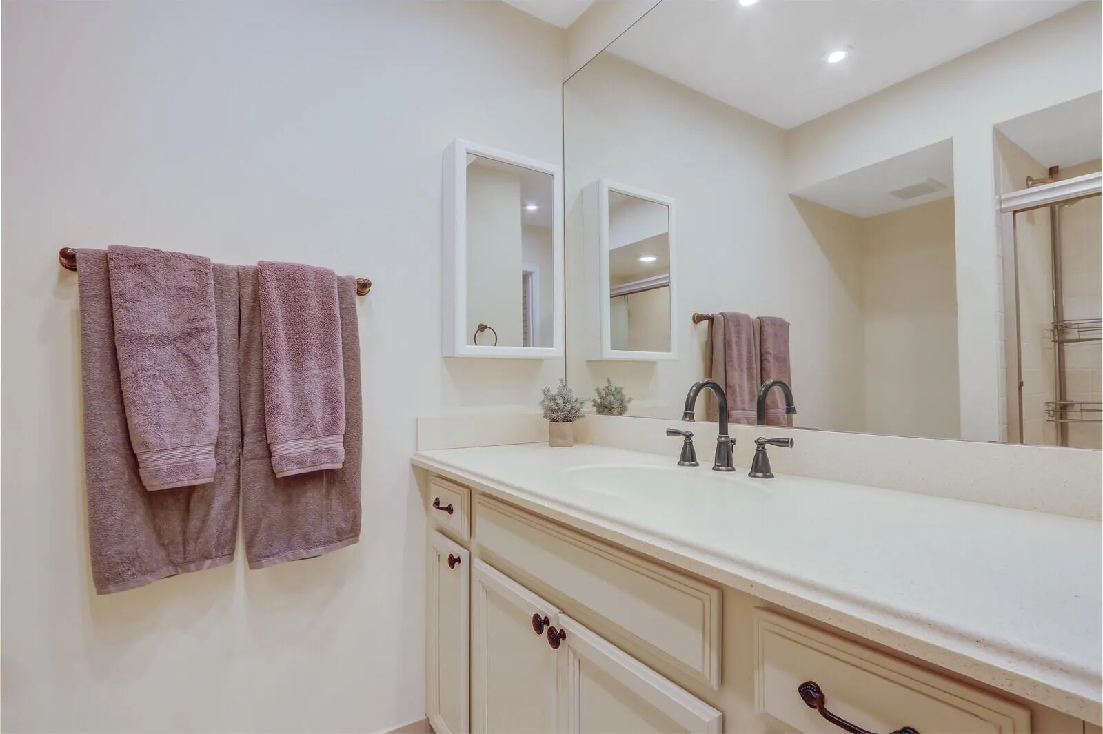 147 Brackenwood Road