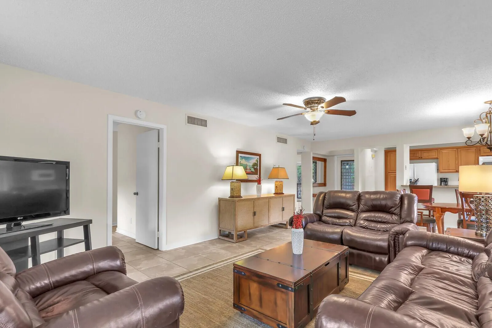 147 Brackenwood Road