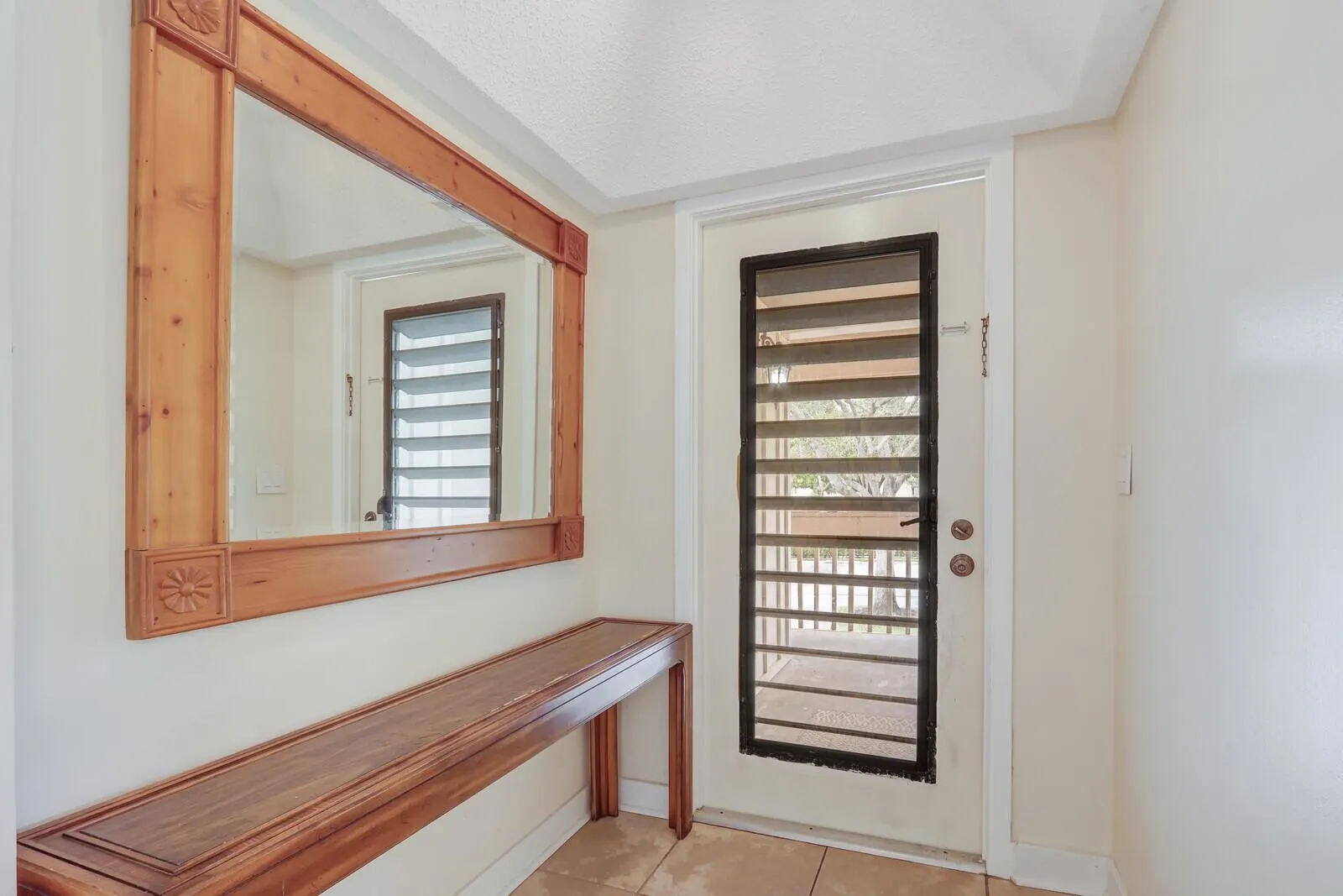 147 Brackenwood Road