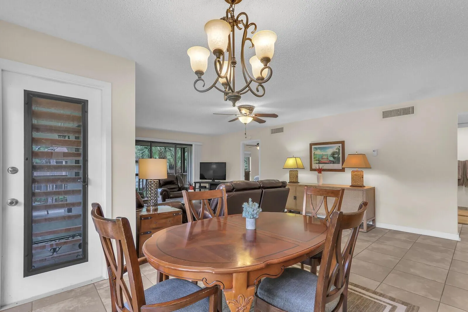147 Brackenwood Road