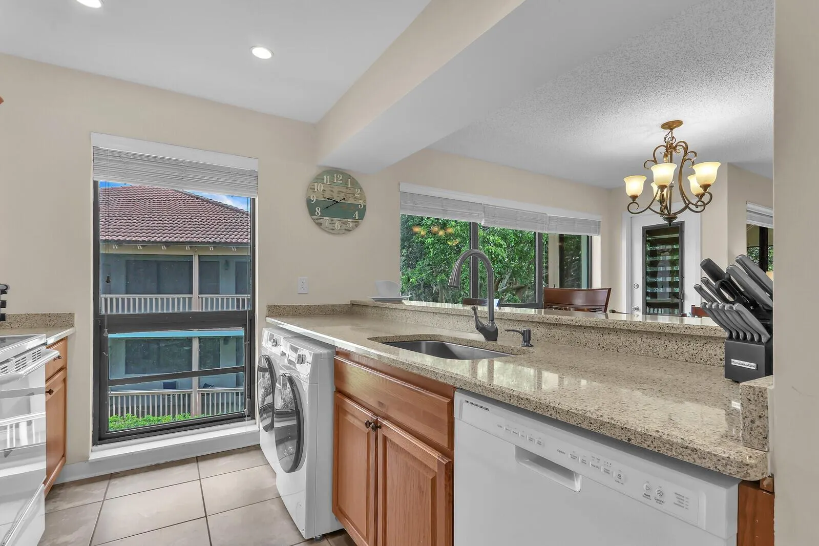 147 Brackenwood Road