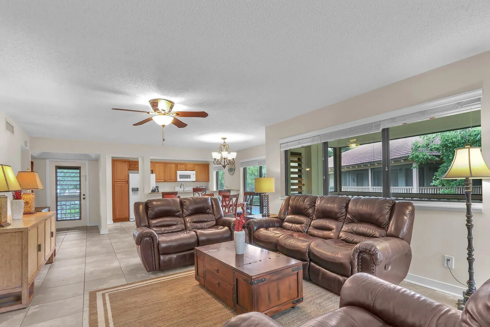 147 Brackenwood Road