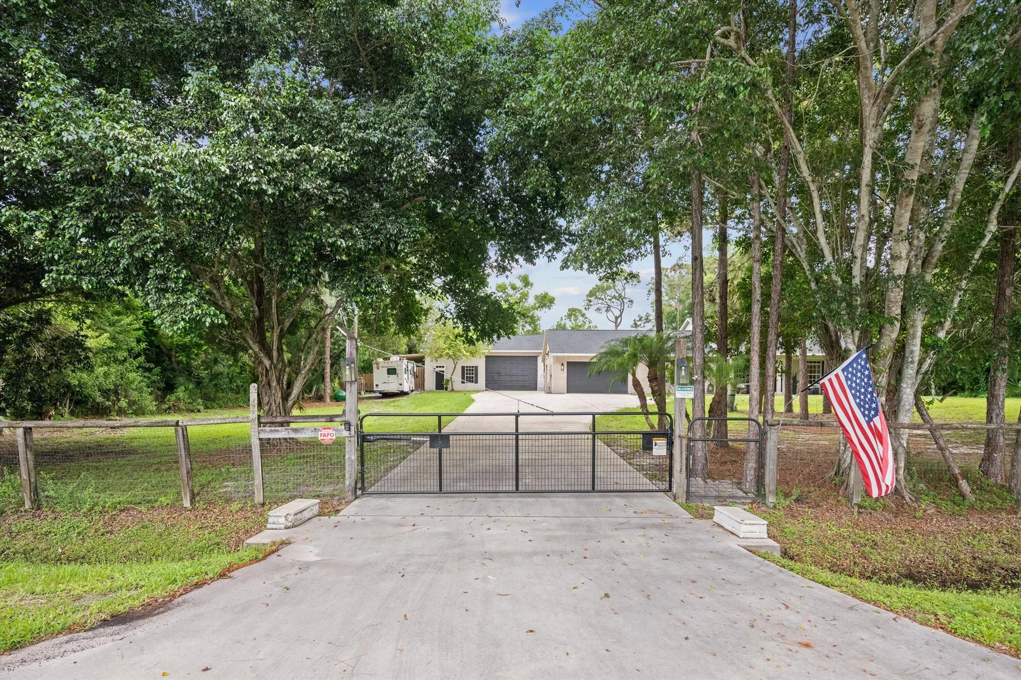 10771 154th Road N