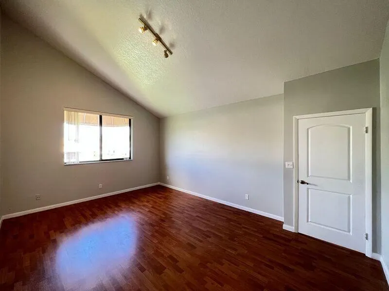 10225 NW 33rd Street