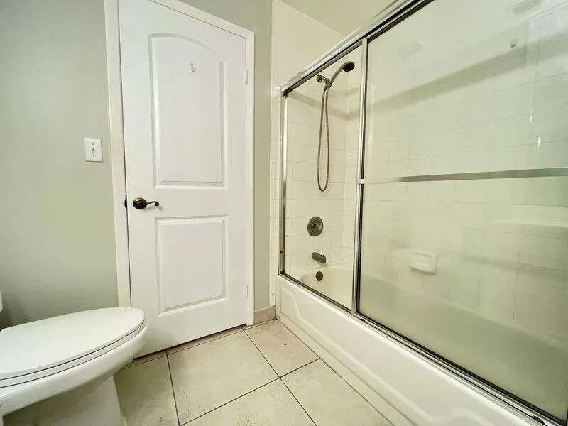 10225 NW 33rd Street