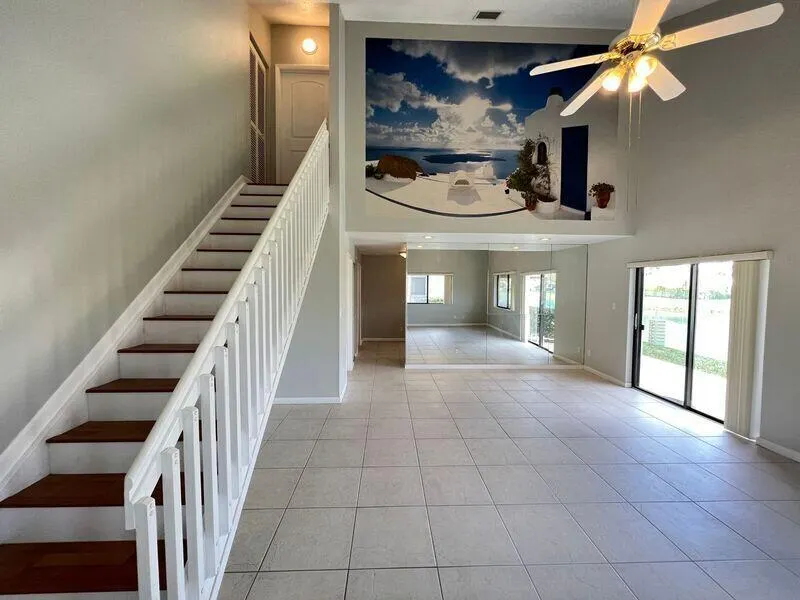 10225 NW 33rd Street