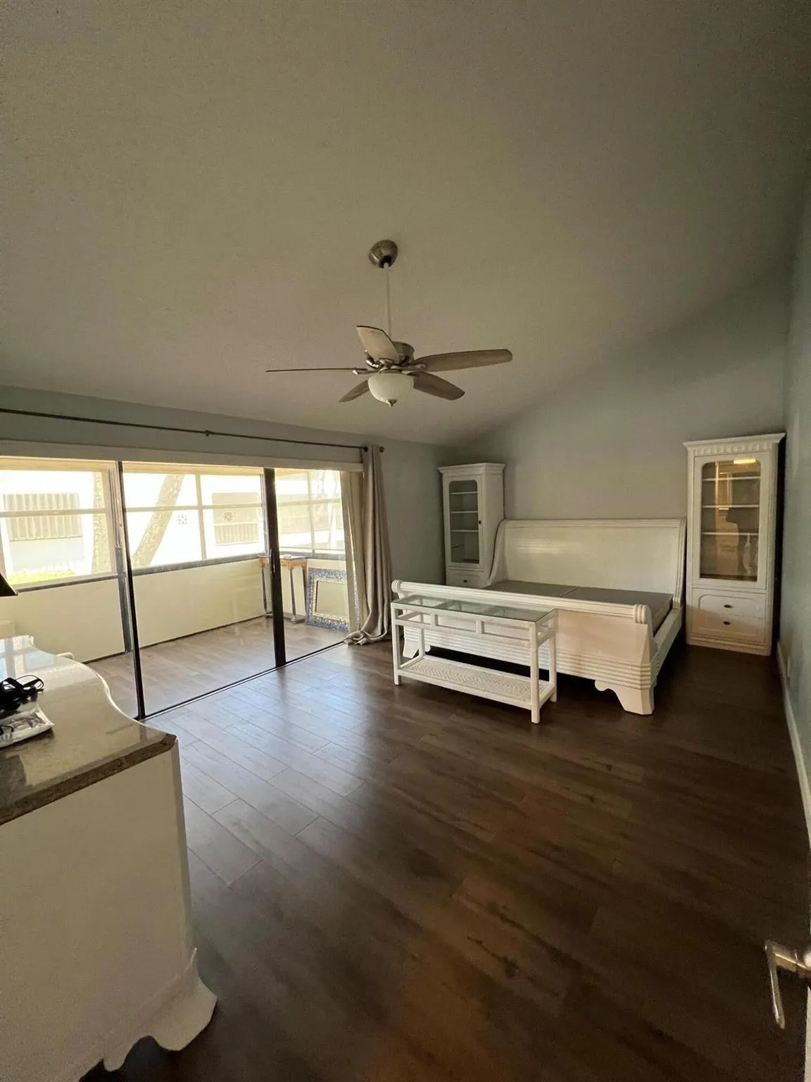 1660 Twelve Oaks Way, #207