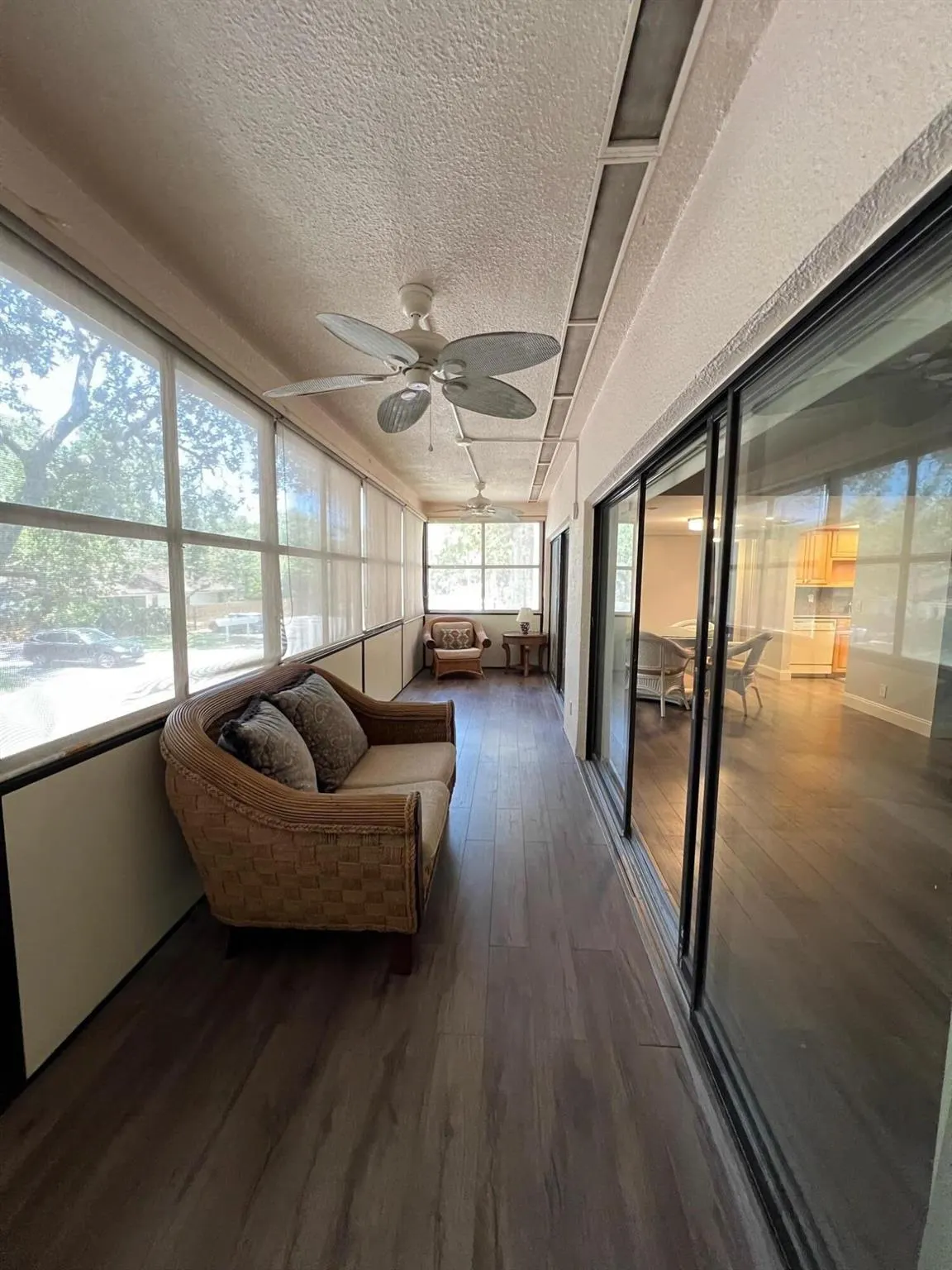 1660 Twelve Oaks Way, #207