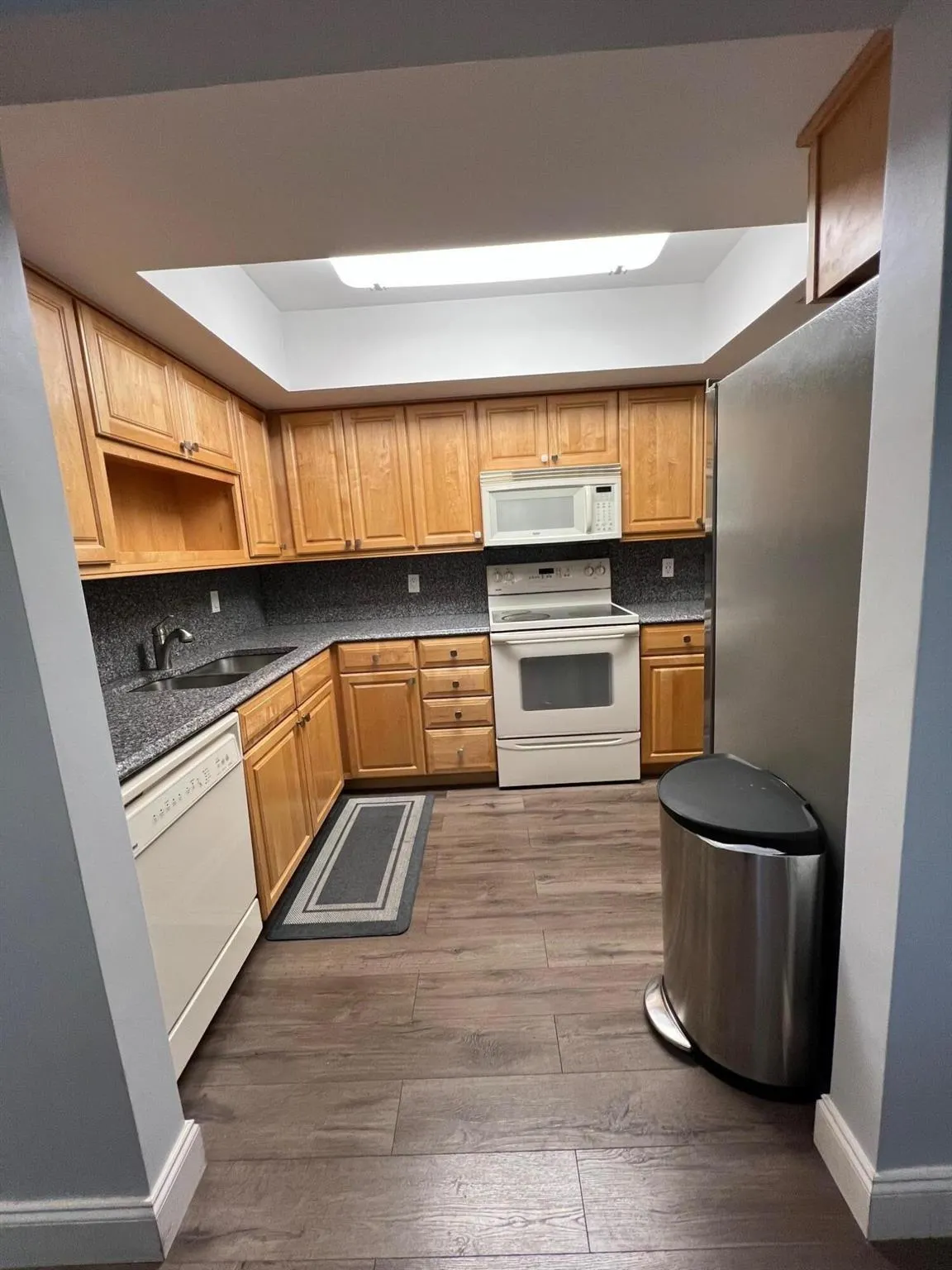 1660 Twelve Oaks Way, #207