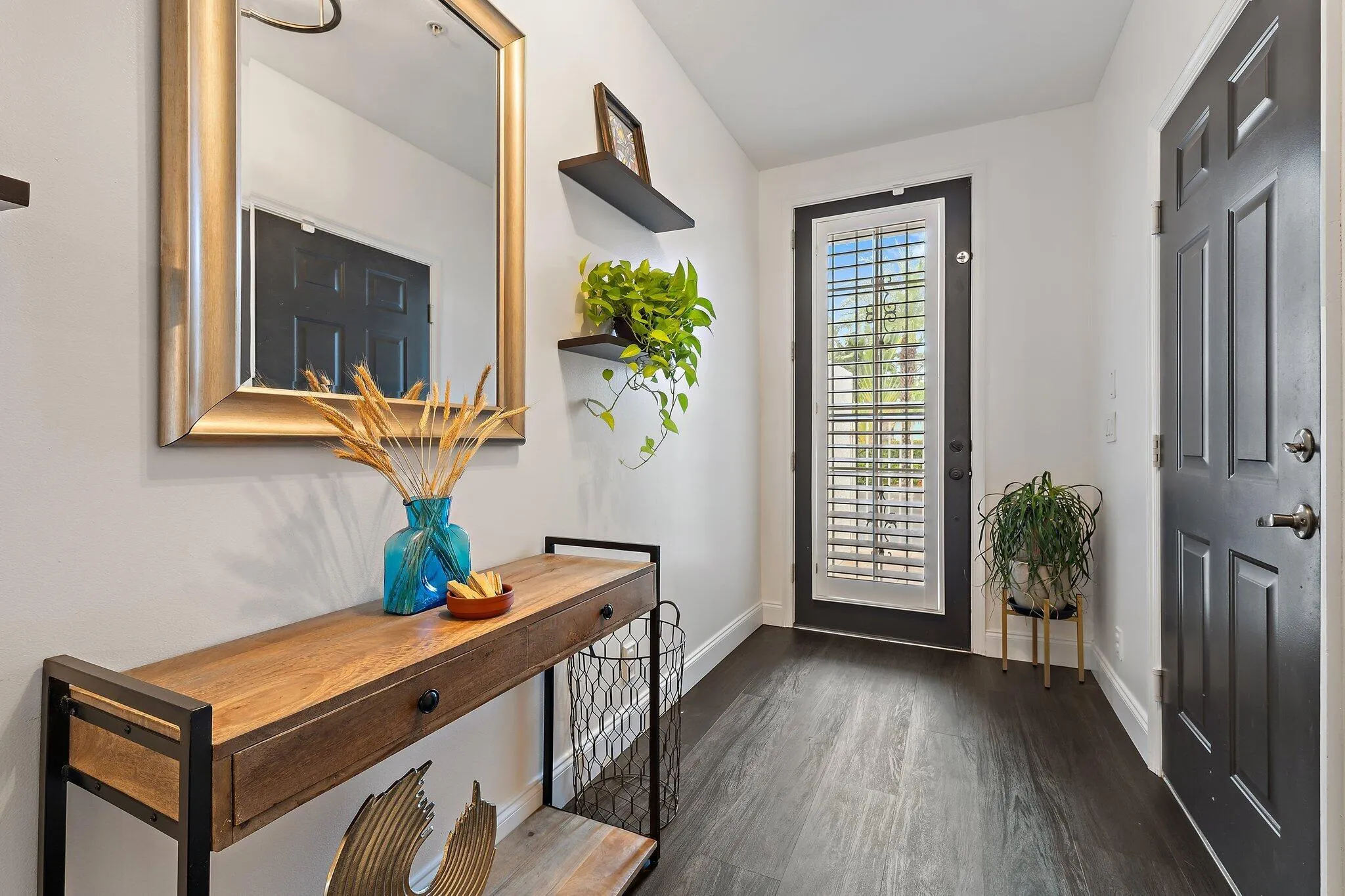 1101 Beach Road, #C
