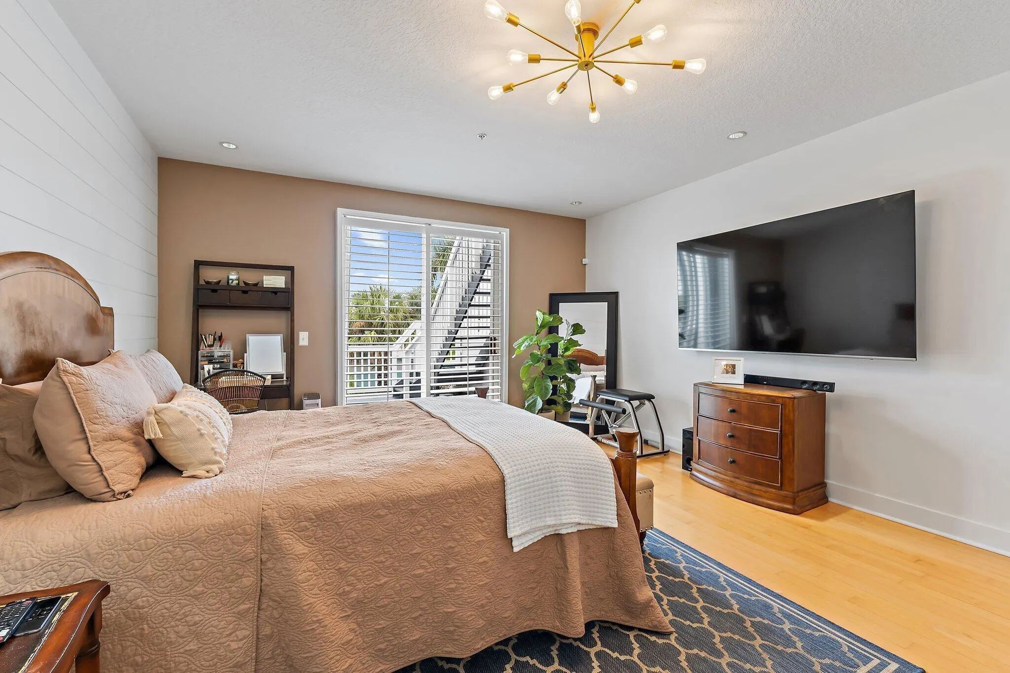 1101 Beach Road, #C