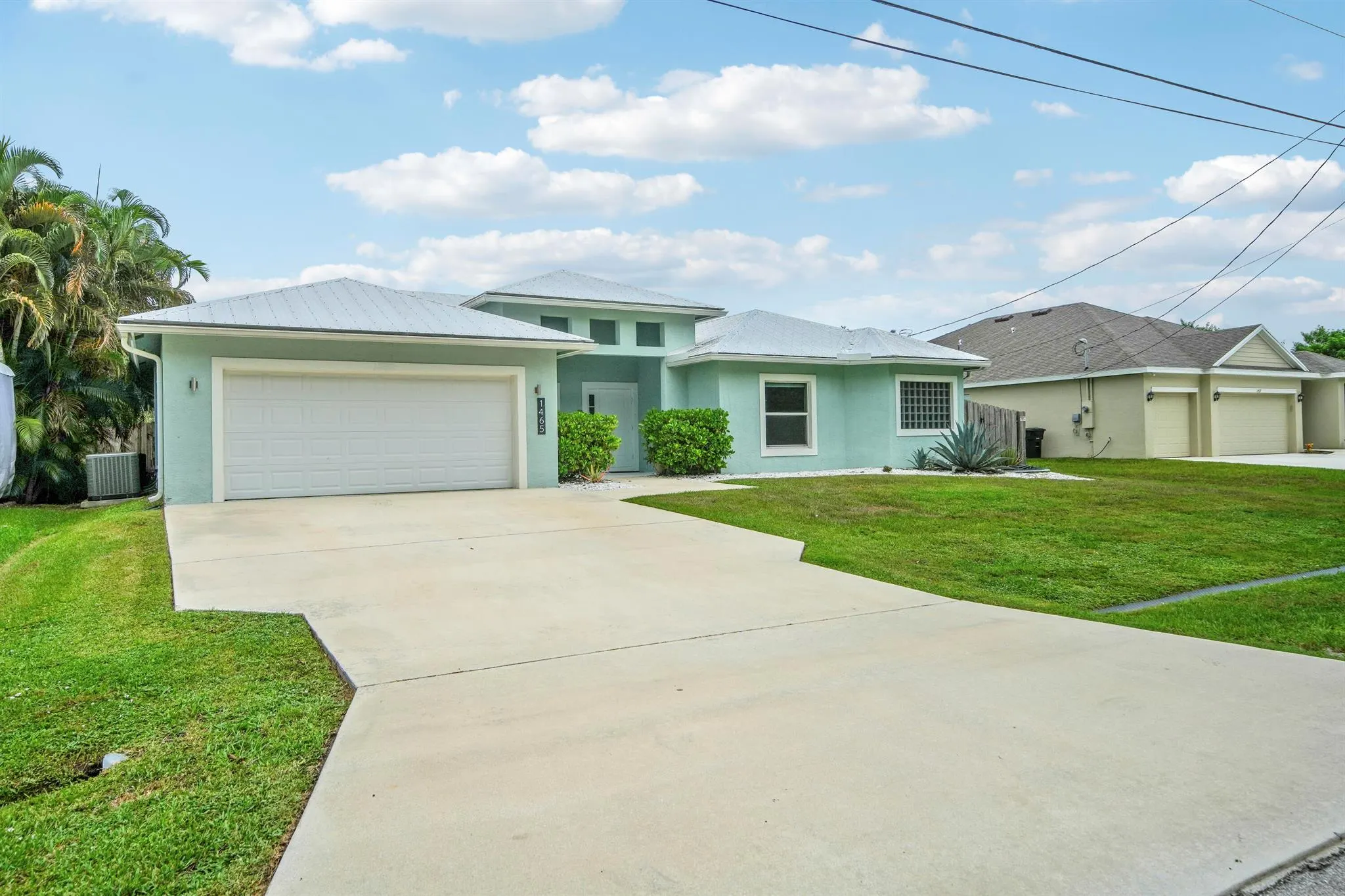 1465 SW Edinburgh Drive
