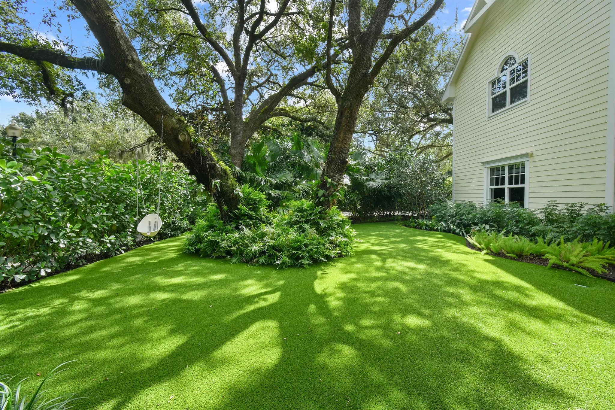 2580 Natures Way