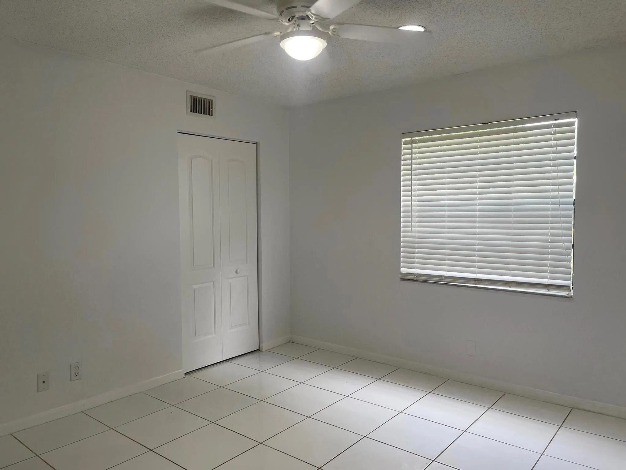 21365 E Cypress Hammock Drive E, #20g
