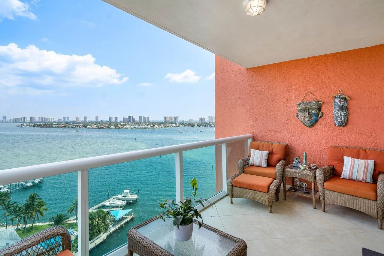 2650 Lake Shore Drive, #1401