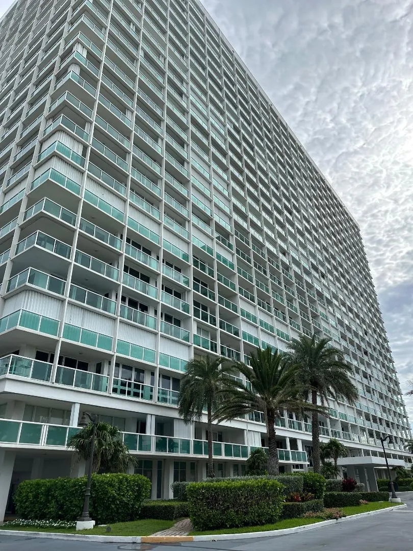 2100 S Ocean Lane, #903
