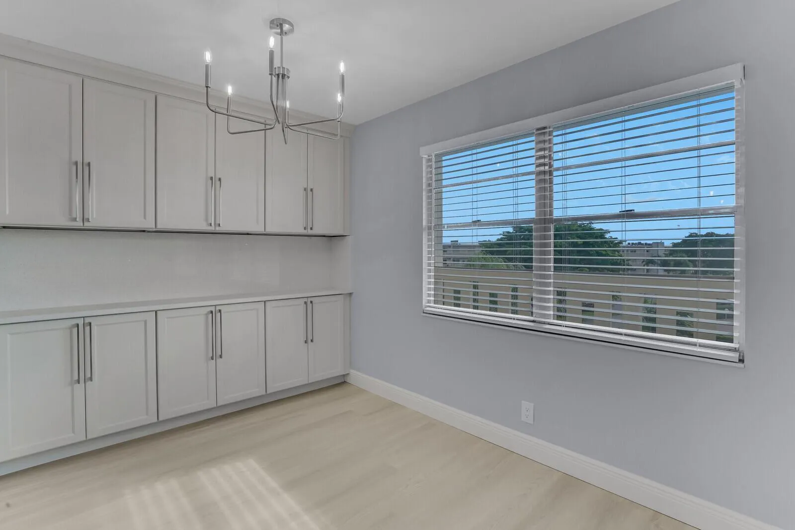 4023 Ainslie B Drive, #4023