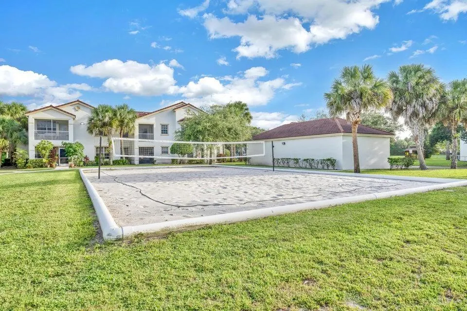 360 SE Rogers Court
