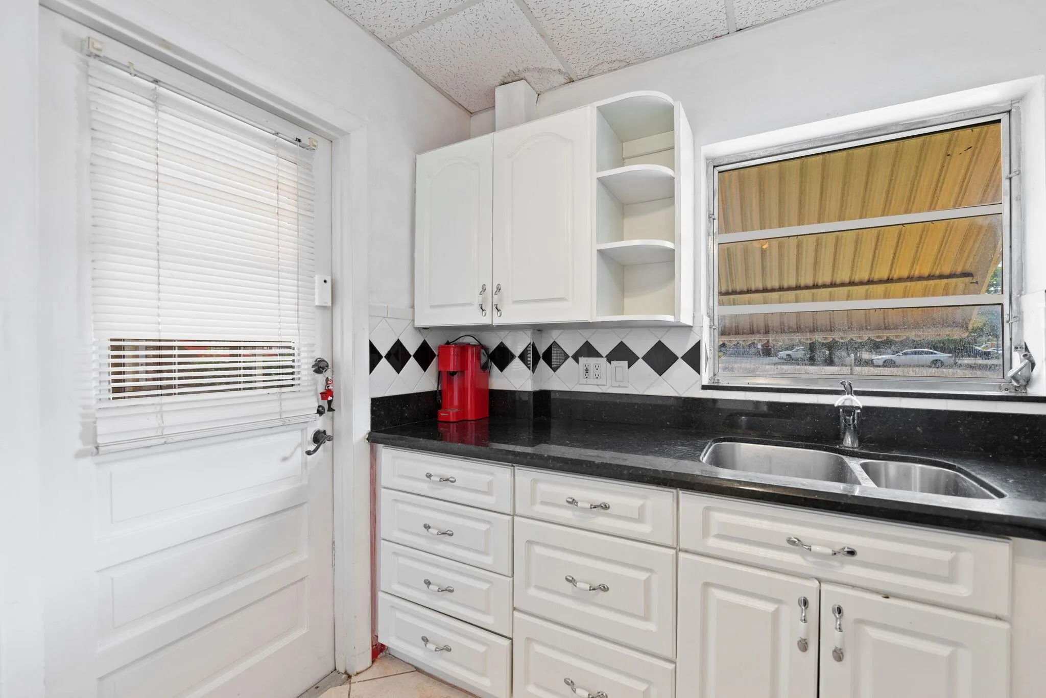 2040 NW 81st Avenue, #111