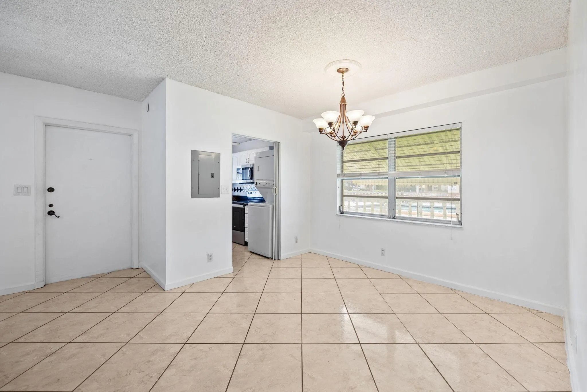 2040 NW 81st Avenue, #111