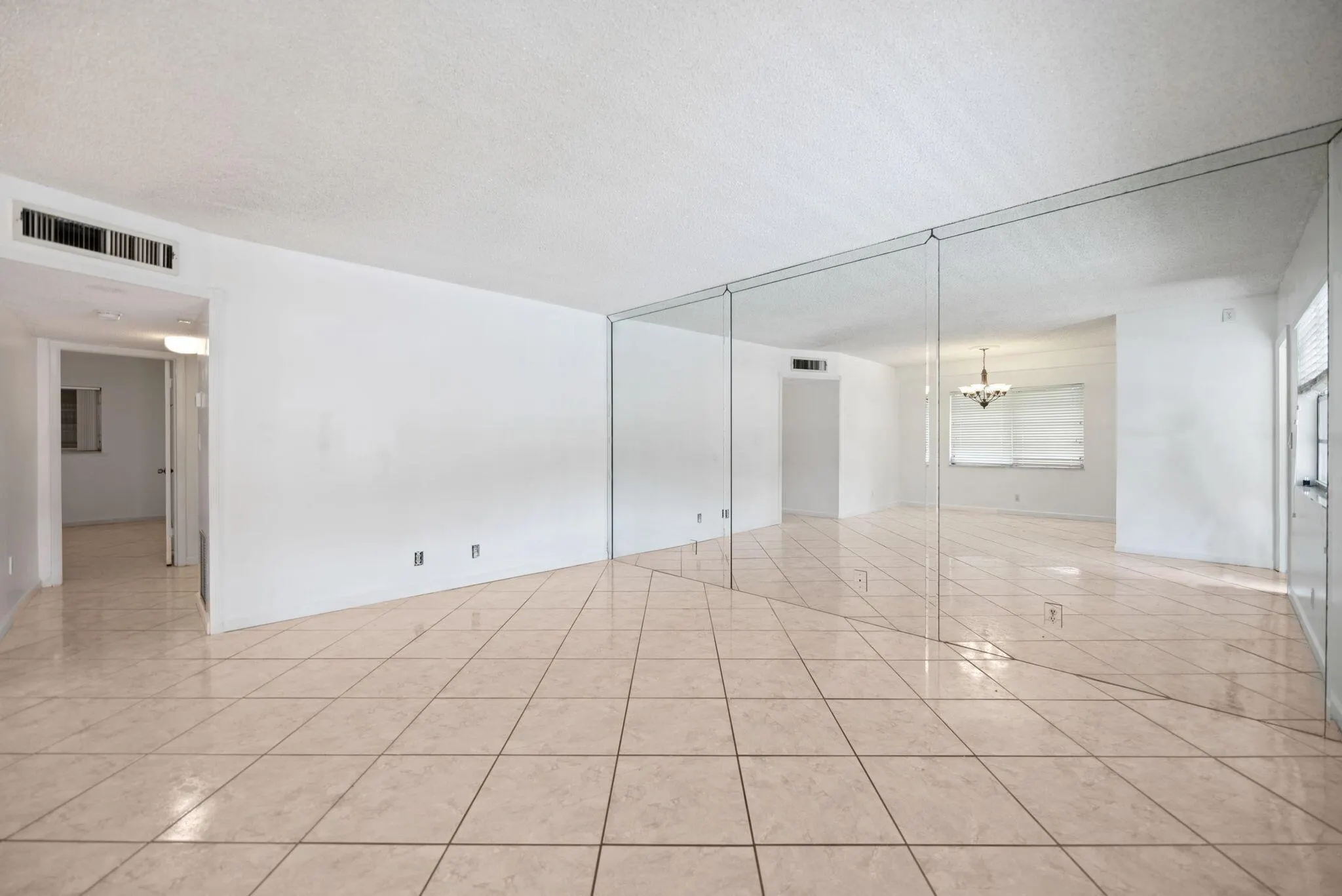 2040 NW 81st Avenue, #111